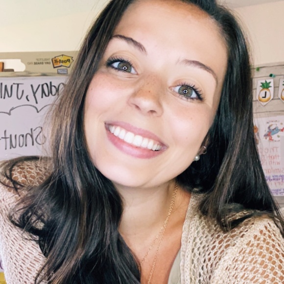 Meet your Posher, Kayla - Picture 1 of 3